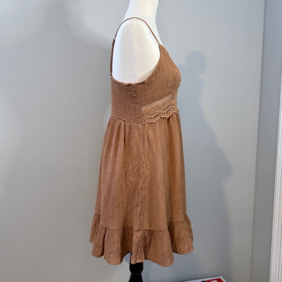 Love Tree Womens Dress Brown Crochet Waist Ruffle Hem Spaghetti Strap L - Picture 5 of 13